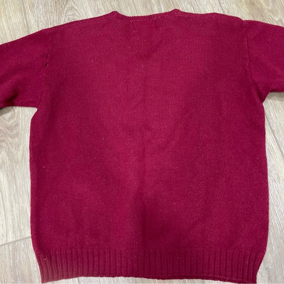 Red Knit - Picture 7 of 8